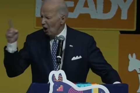 Biden Attacks Trump, Begins Shouting Out of Nowhere During Speech to Nebraska Democrats (VIDEO)