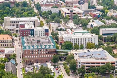 The Salaries of Elected Officials in Gainesville, Georgia: An Expert's Perspective